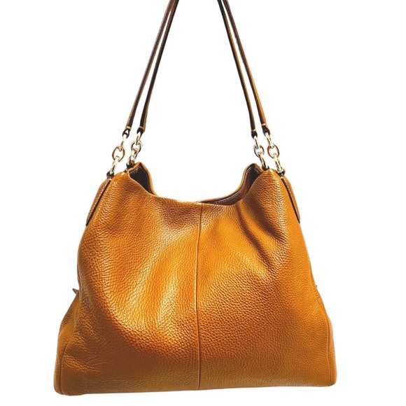 Coach Handbags - 🤎Coach Madison Phoebe Shoulder Bag🤎